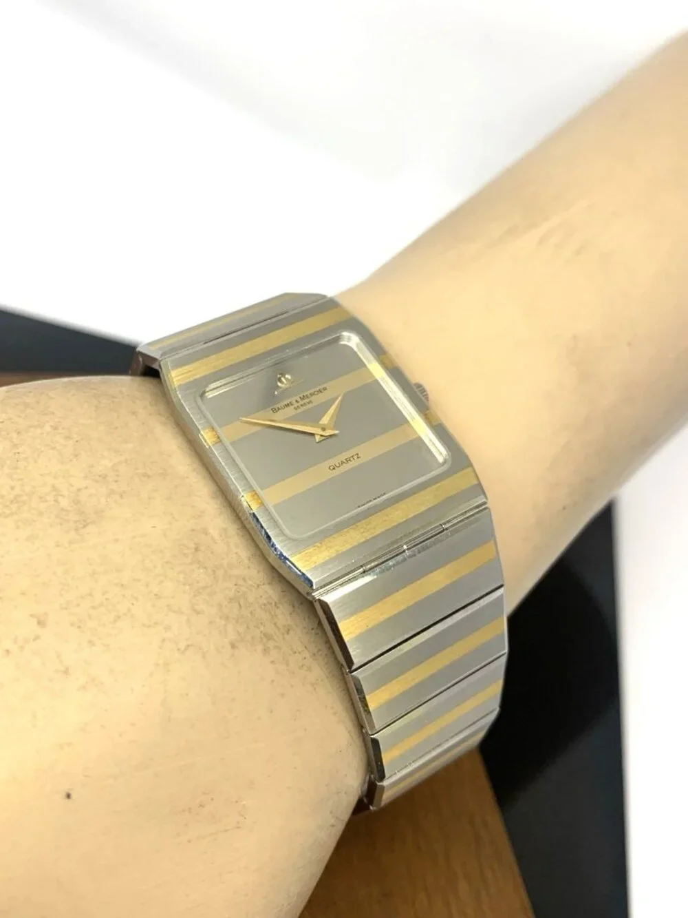 Baume & Mercier Vintage 1980's Unisex Watch 5739.038 Swiss Quartz Two Tone Zebra